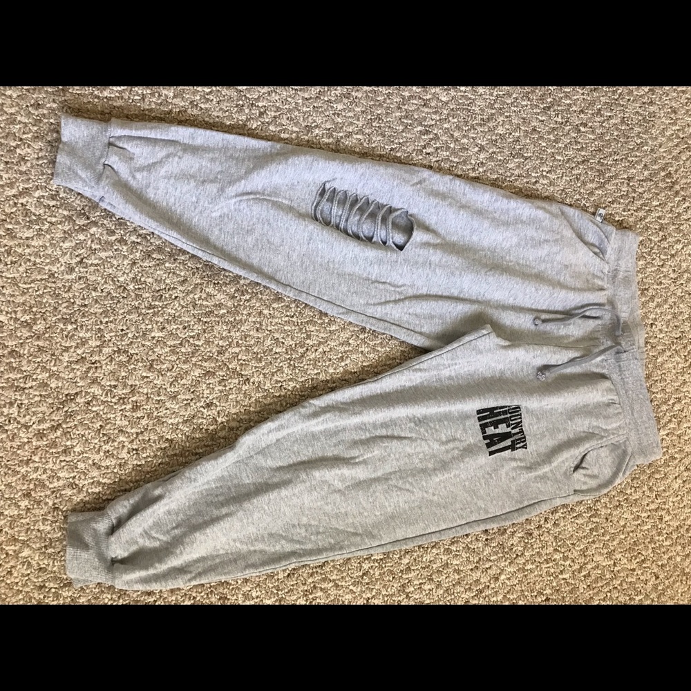 Beachbody Country Heat Capri sweatpants